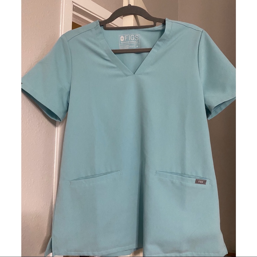 *SOLD*FIGS Casma Scrub Top in Sea Glass